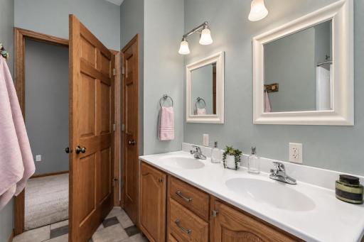 109 Cougar Drive, Mankato, MN 56001
