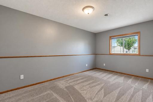 109 Cougar Drive, Mankato, MN 56001
