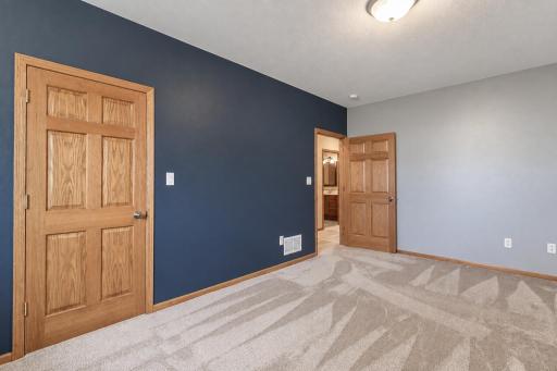 109 Cougar Drive, Mankato, MN 56001