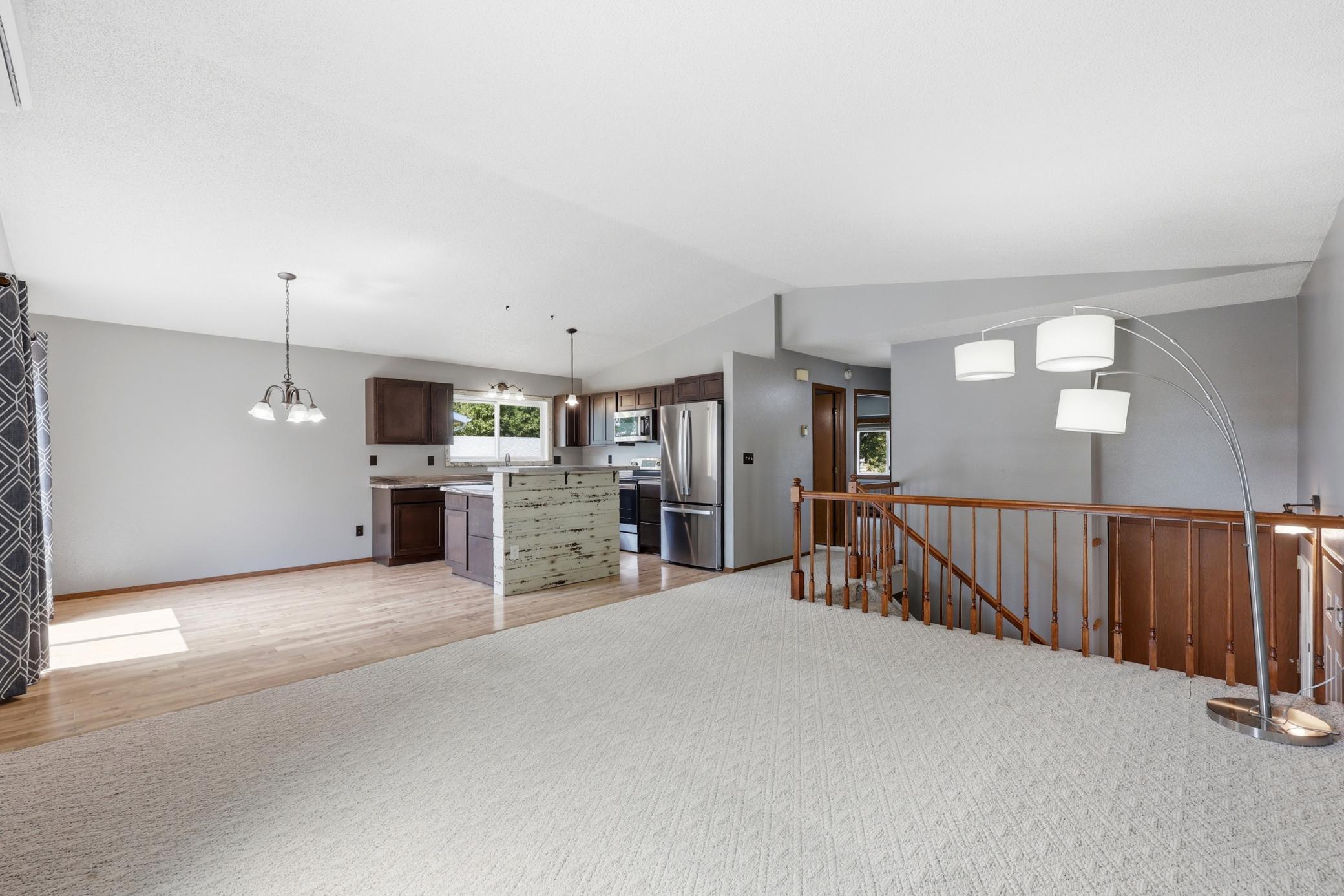Living Room/Dining Area/Kitchen