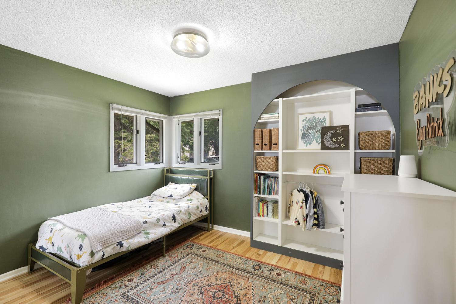 2nd upper level bedroom