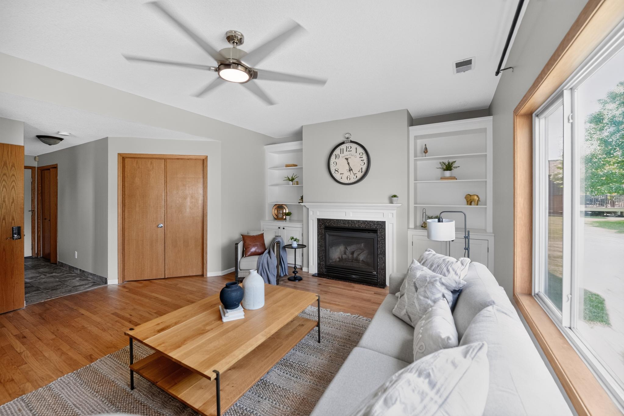 07_16755_Firestone_Way-Living_room-7212.jpg