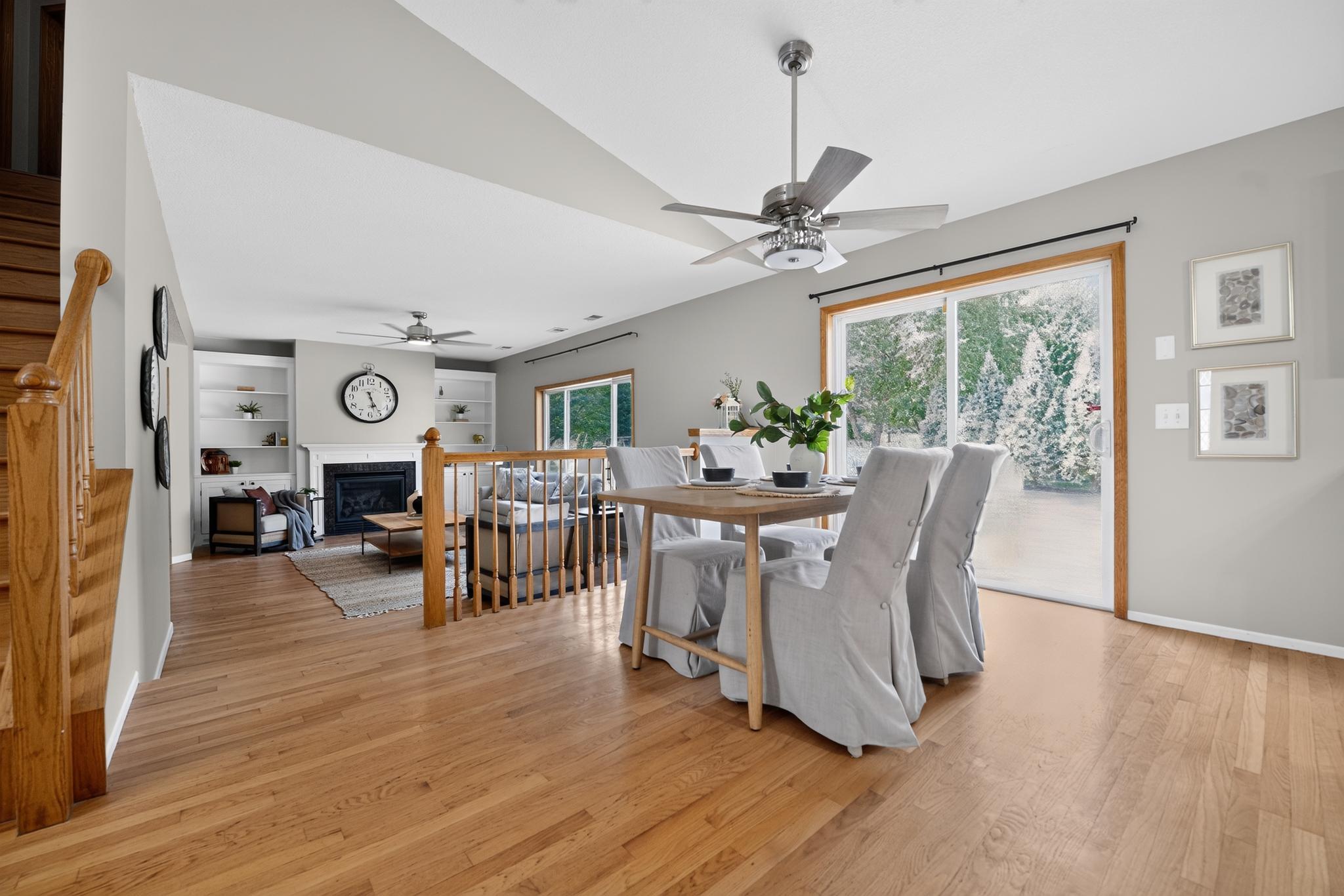 15_16755_Firestone_Way-Dining_room-7207.jpg