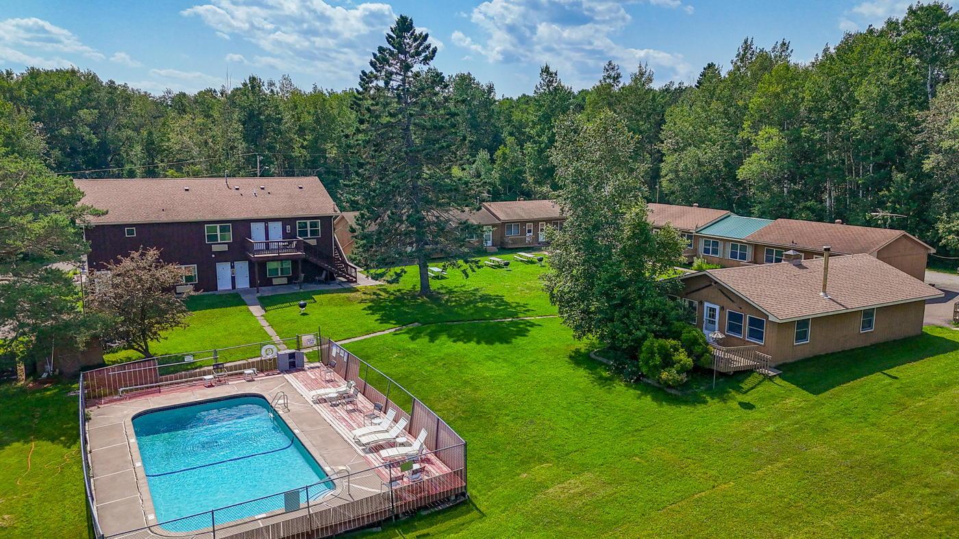 15_DM_DuluthResort-61.jpg