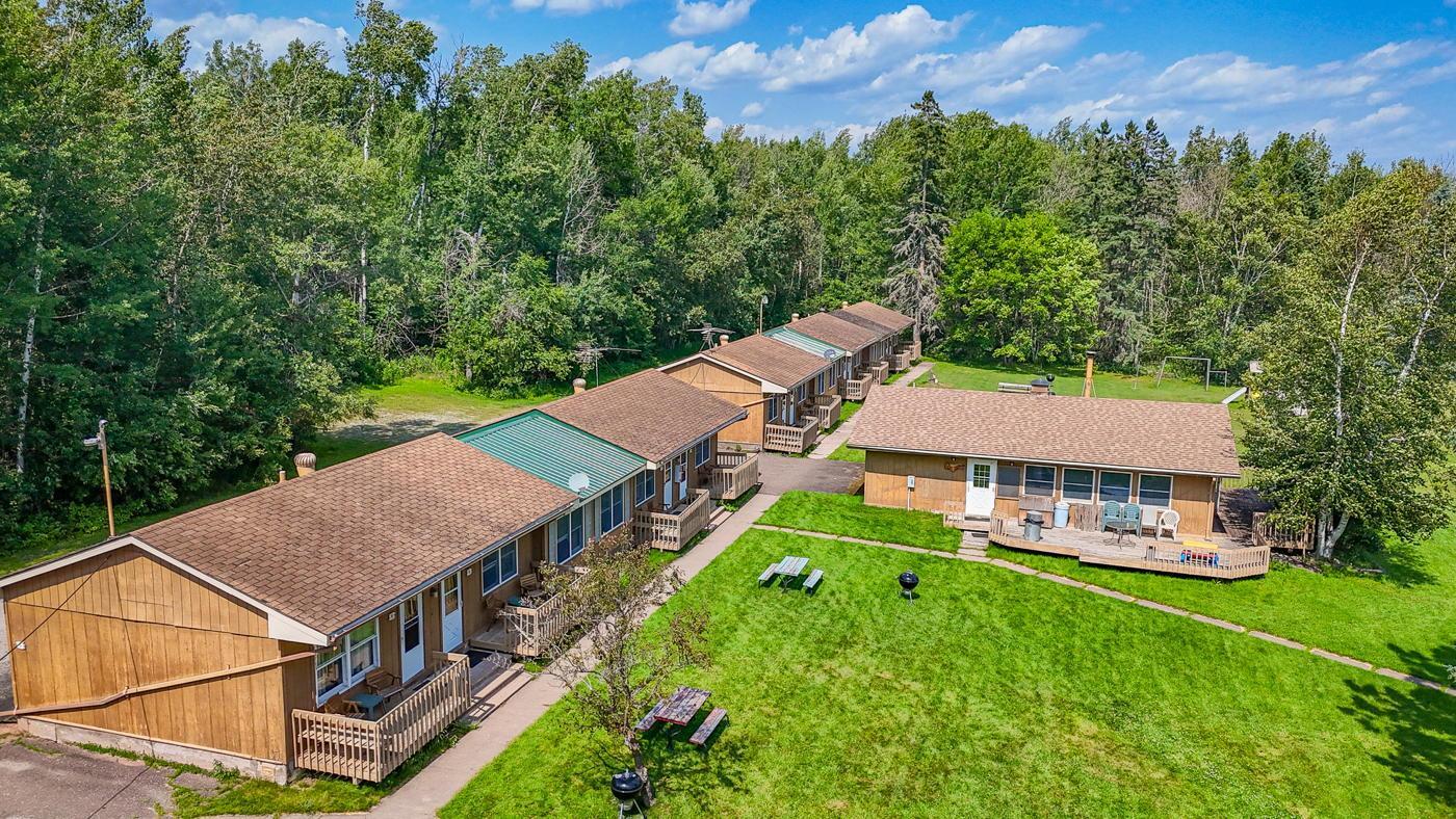 17_DM_DuluthResort-69.jpg