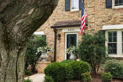 4300 Sunnyside Road, Edina, MN 55424