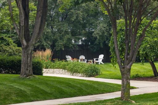 4300 Sunnyside Road, Edina, MN 55424
