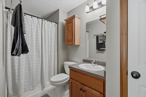 2000 119th Avenue NE, Minneapolis, MN 55449
