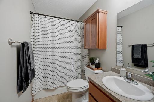 2000 119th Avenue NE, Minneapolis, MN 55449