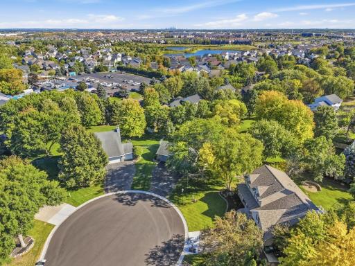 This home is located near all the shops, restaurants, and trails that Maple Grove is known for!