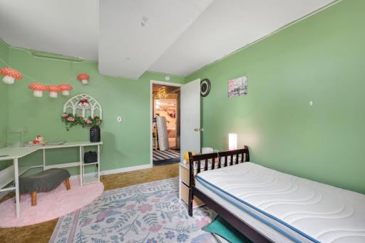 One of the two lower level bedrooms - sweet!