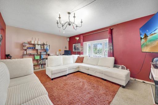 Spacious upstairs living room