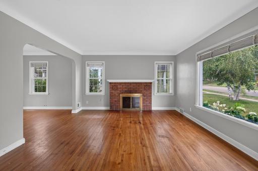 760 Nebraska Avenue E, Saint Paul, MN 55106