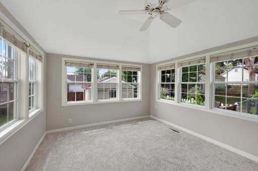 760 Nebraska Avenue E, Saint Paul, MN 55106