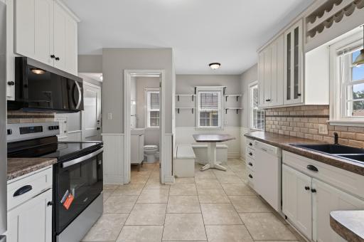 760 Nebraska Avenue E, Saint Paul, MN 55106