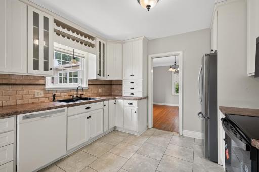 760 Nebraska Avenue E, Saint Paul, MN 55106
