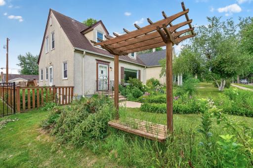 760 Nebraska Avenue E, Saint Paul, MN 55106