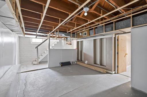 760 Nebraska Avenue E, Saint Paul, MN 55106
