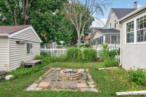 760 Nebraska Avenue E, Saint Paul, MN 55106