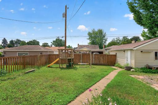 760 Nebraska Avenue E, Saint Paul, MN 55106