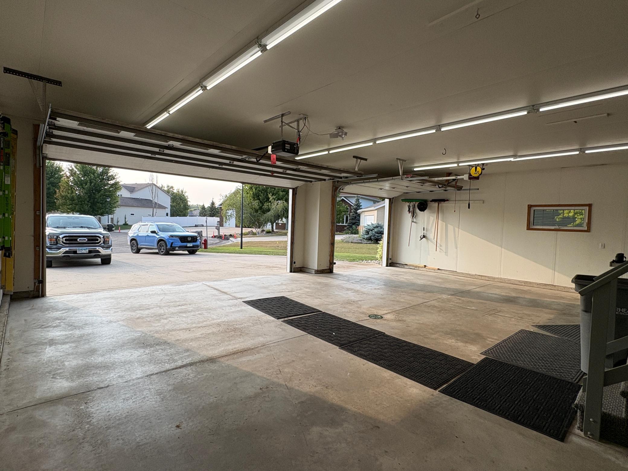 18 Foot Wide Door, Perfect For Large Vehicles.JPG