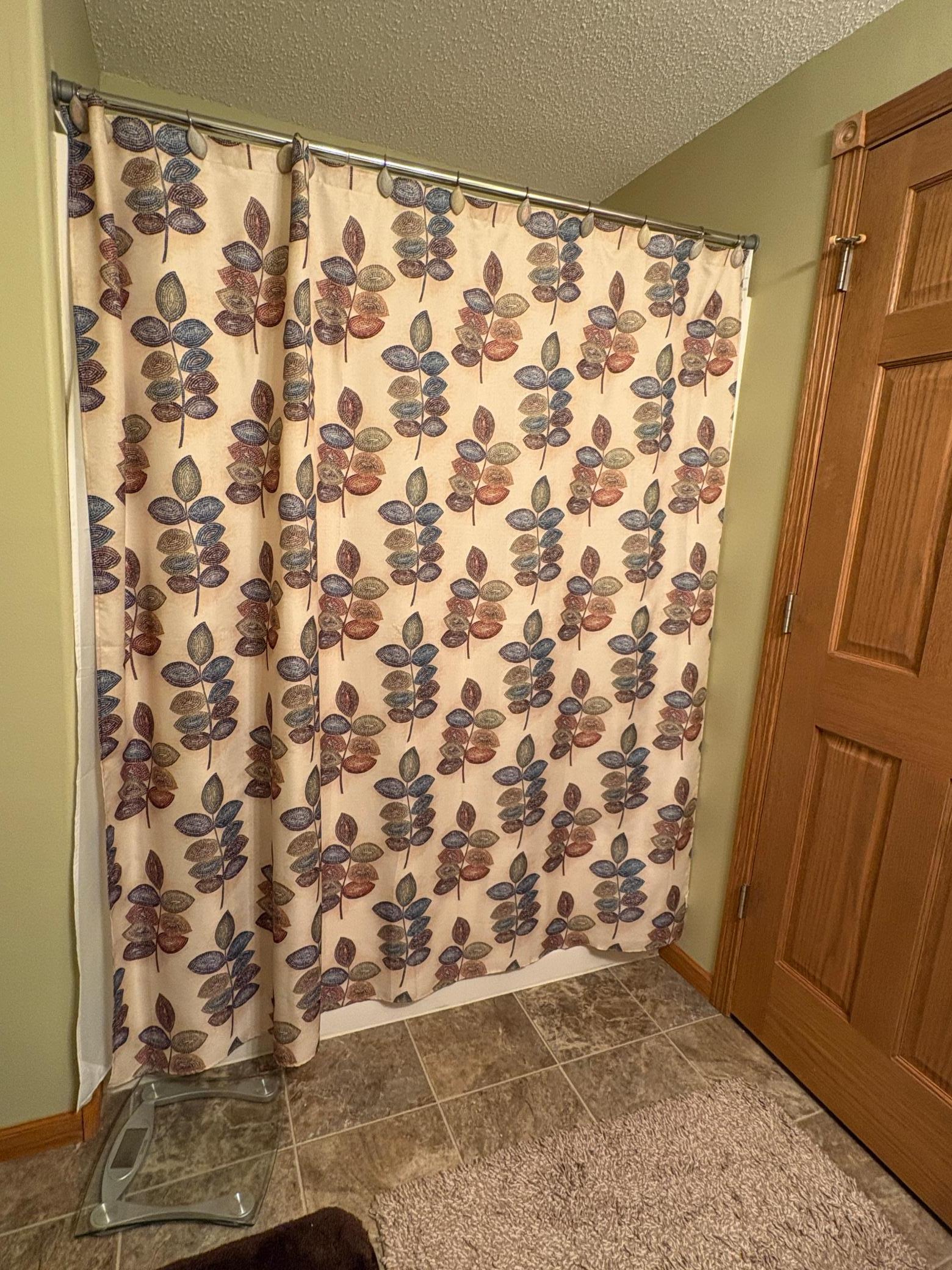 Full Basement Bath.JPG