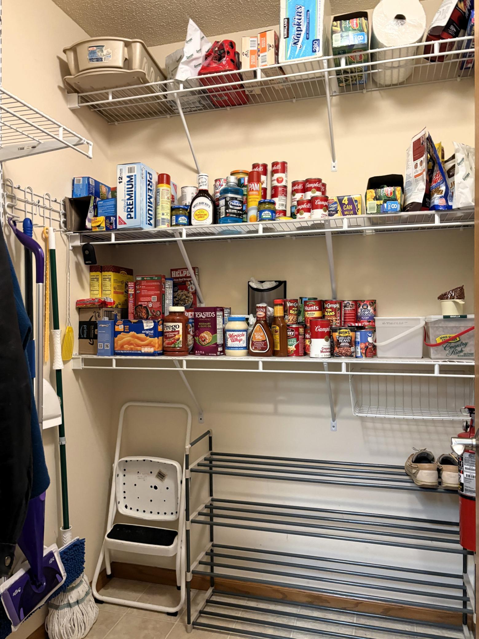 Walk In Pantry.JPG