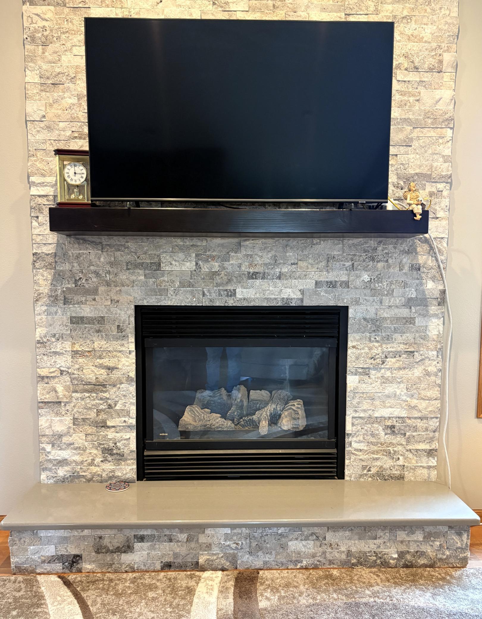 Cozy Gas Fireplace.JPG