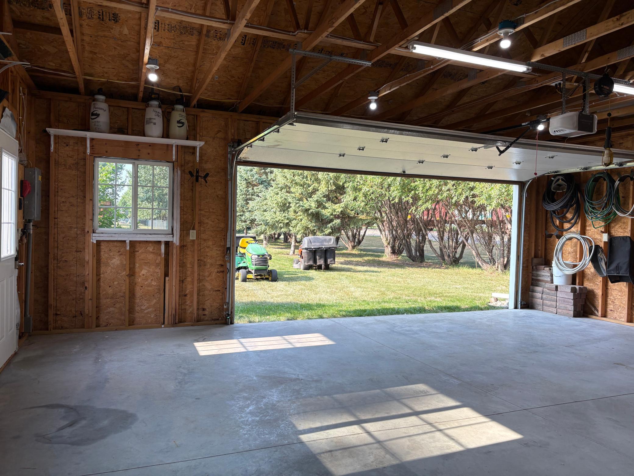624 Square Feet- 60 Amp Service.JPG