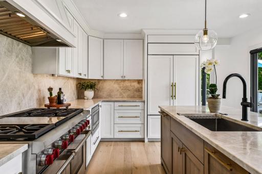 3305 Fairchild Avenue, Wayzata, MN 55391