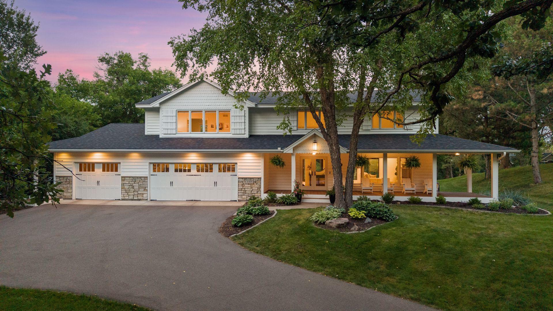Just minutes from Downtown Wayzata's boutique shopping, lakeside dining, and Lake Minnetonka amenities.
