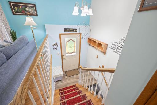 1065 Sherwood Street SE, Hutchinson, MN 55350