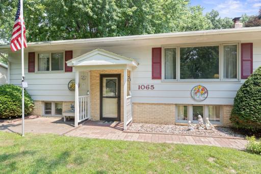 1065 Sherwood Street SE, Hutchinson, MN 55350