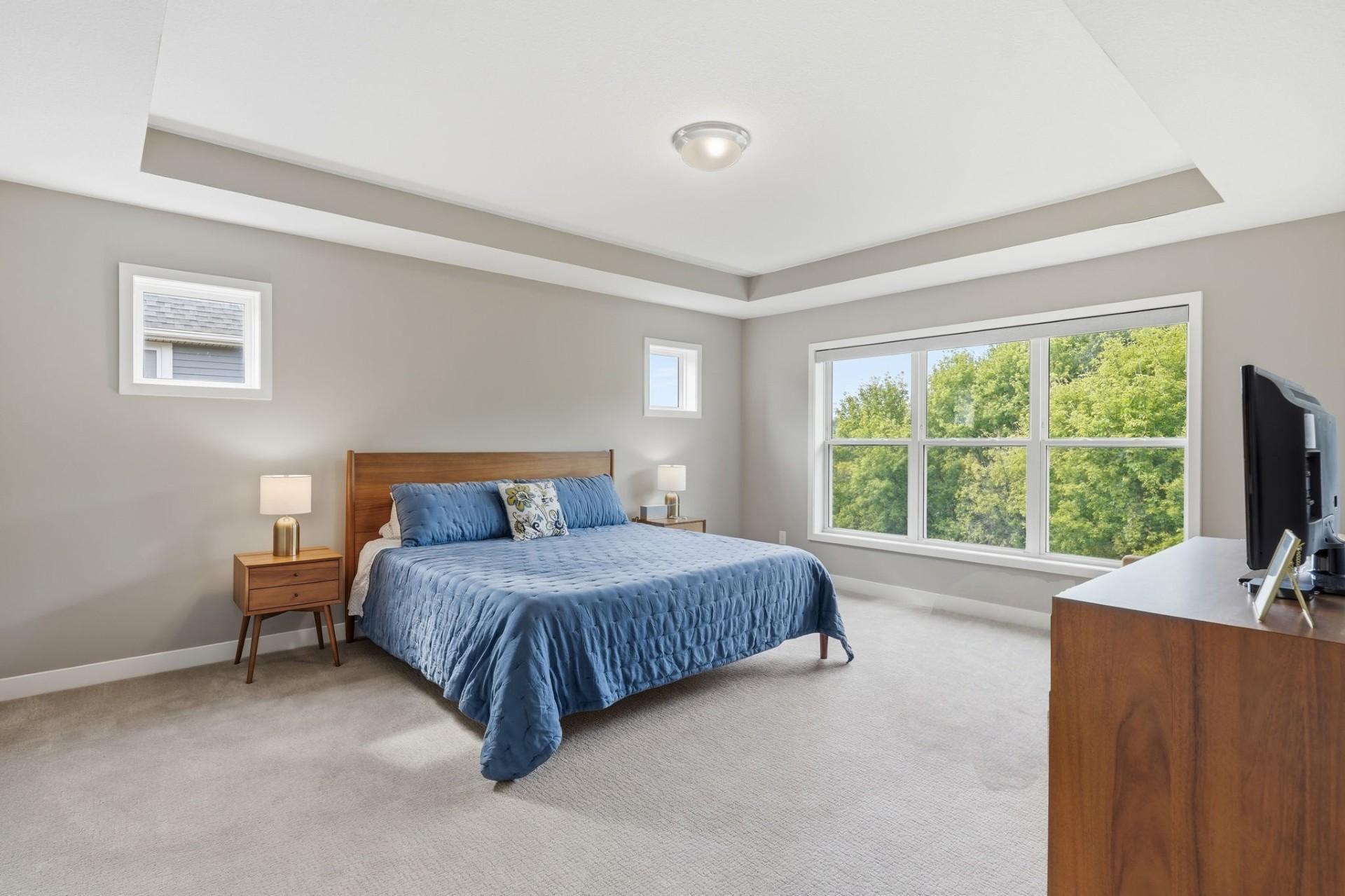 Primary Bedroom with En-suite and Large Walk-in Closet