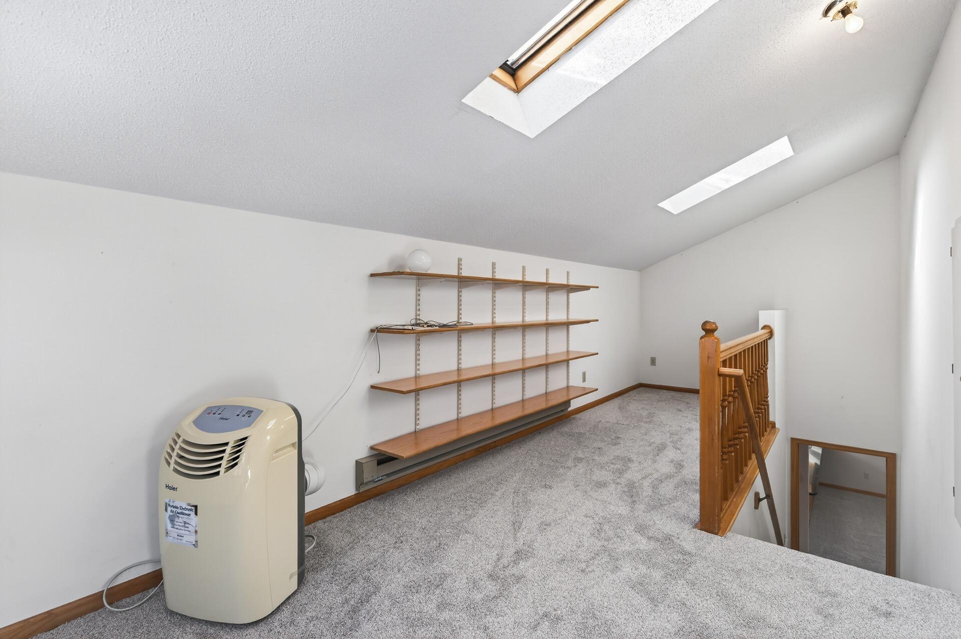 Loft area.jpg