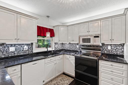 15365 182nd Avenue NW, Elk River, MN 55330
