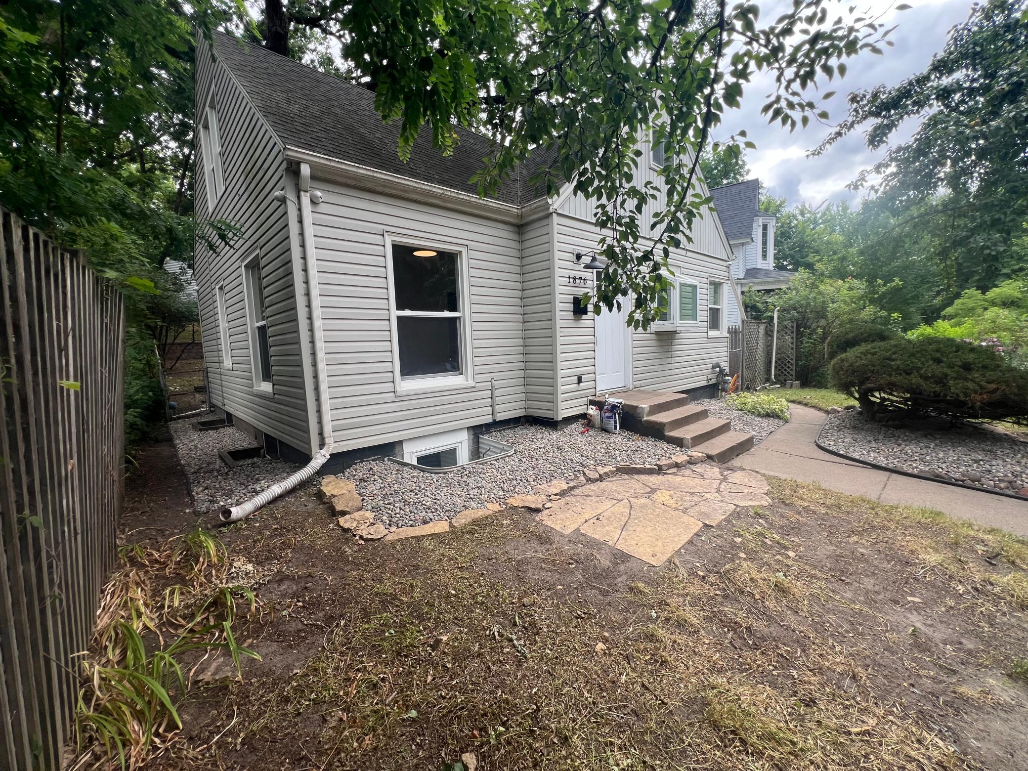 Front side entrance.jpeg