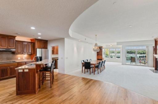 21957 Minnetonka Boulevard, 17, Excelsior, MN 55331