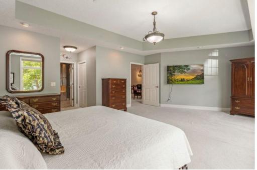 21957 Minnetonka Boulevard, 17, Excelsior, MN 55331