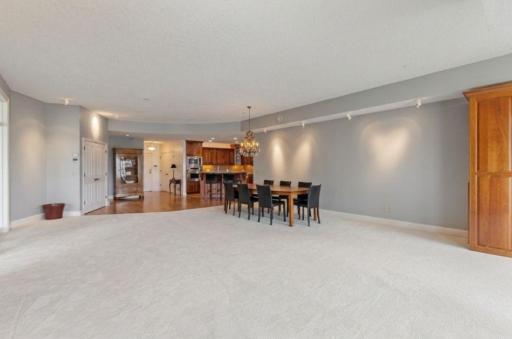 21957 Minnetonka Boulevard, 17, Excelsior, MN 55331