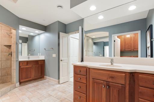 21957 Minnetonka Boulevard, 17, Excelsior, MN 55331