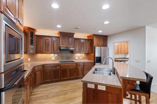 21957 Minnetonka Boulevard, 17, Excelsior, MN 55331