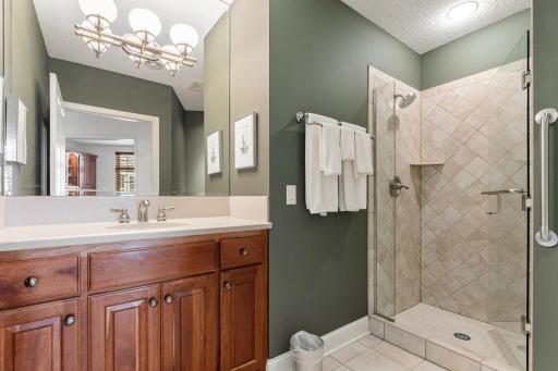 21957 Minnetonka Boulevard, 17, Excelsior, MN 55331