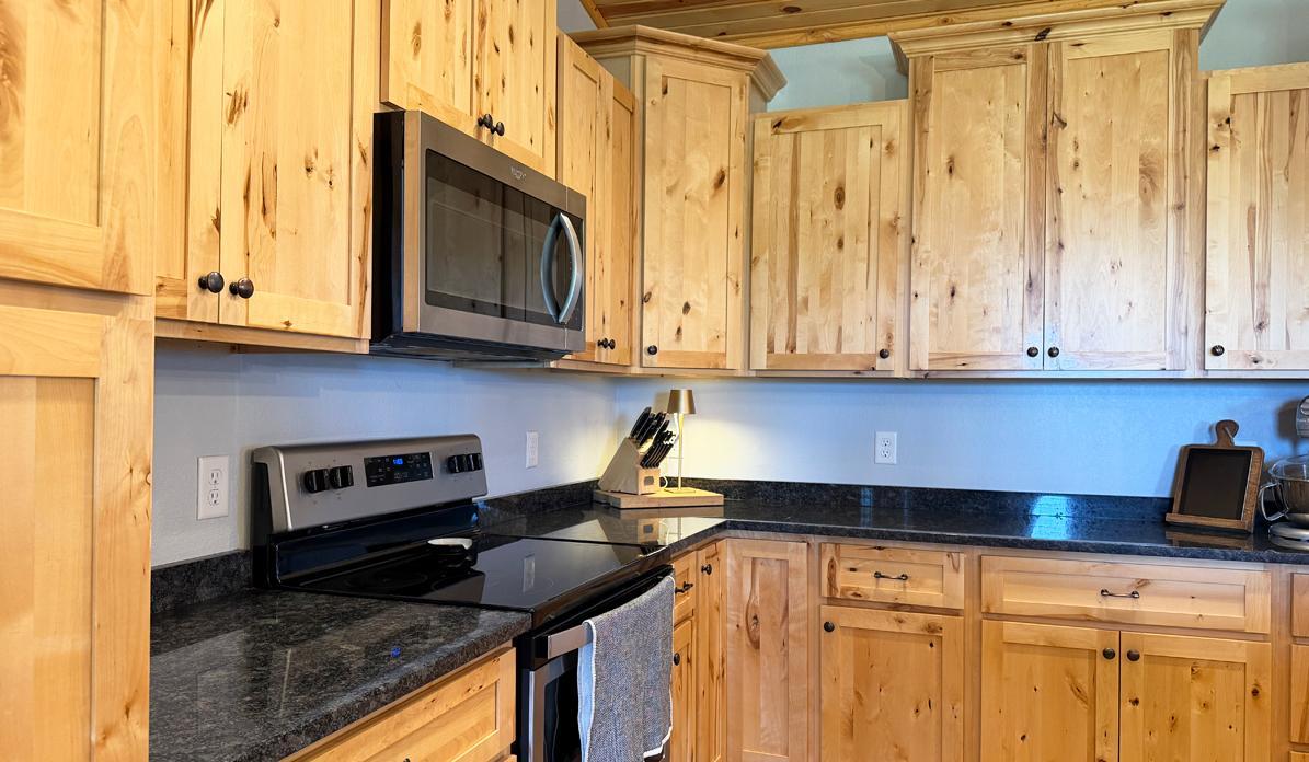 14 Kitchen4.jpg