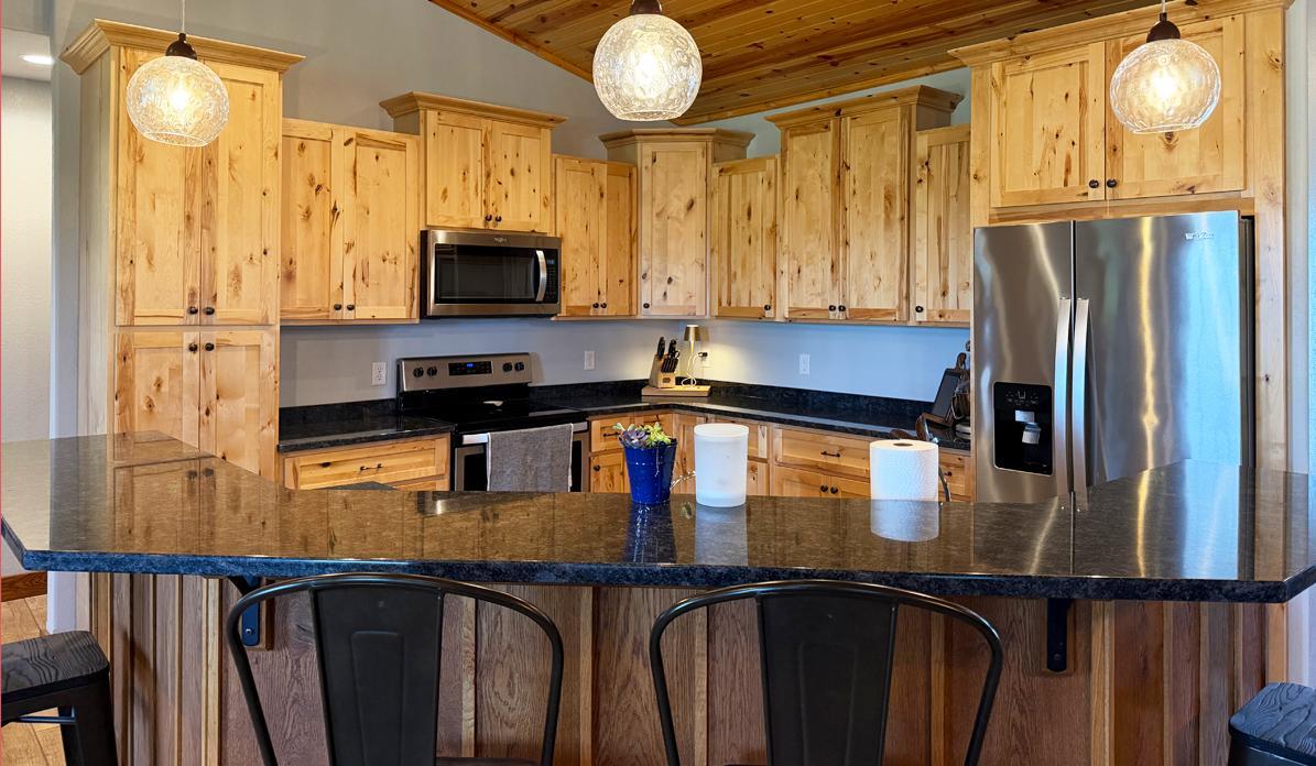 11 Kitchen1.jpg