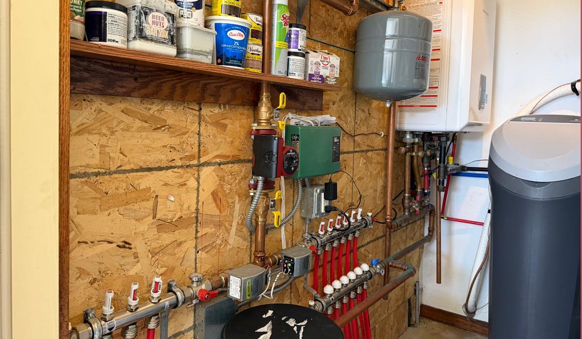 39 UtilityRoom2.jpg