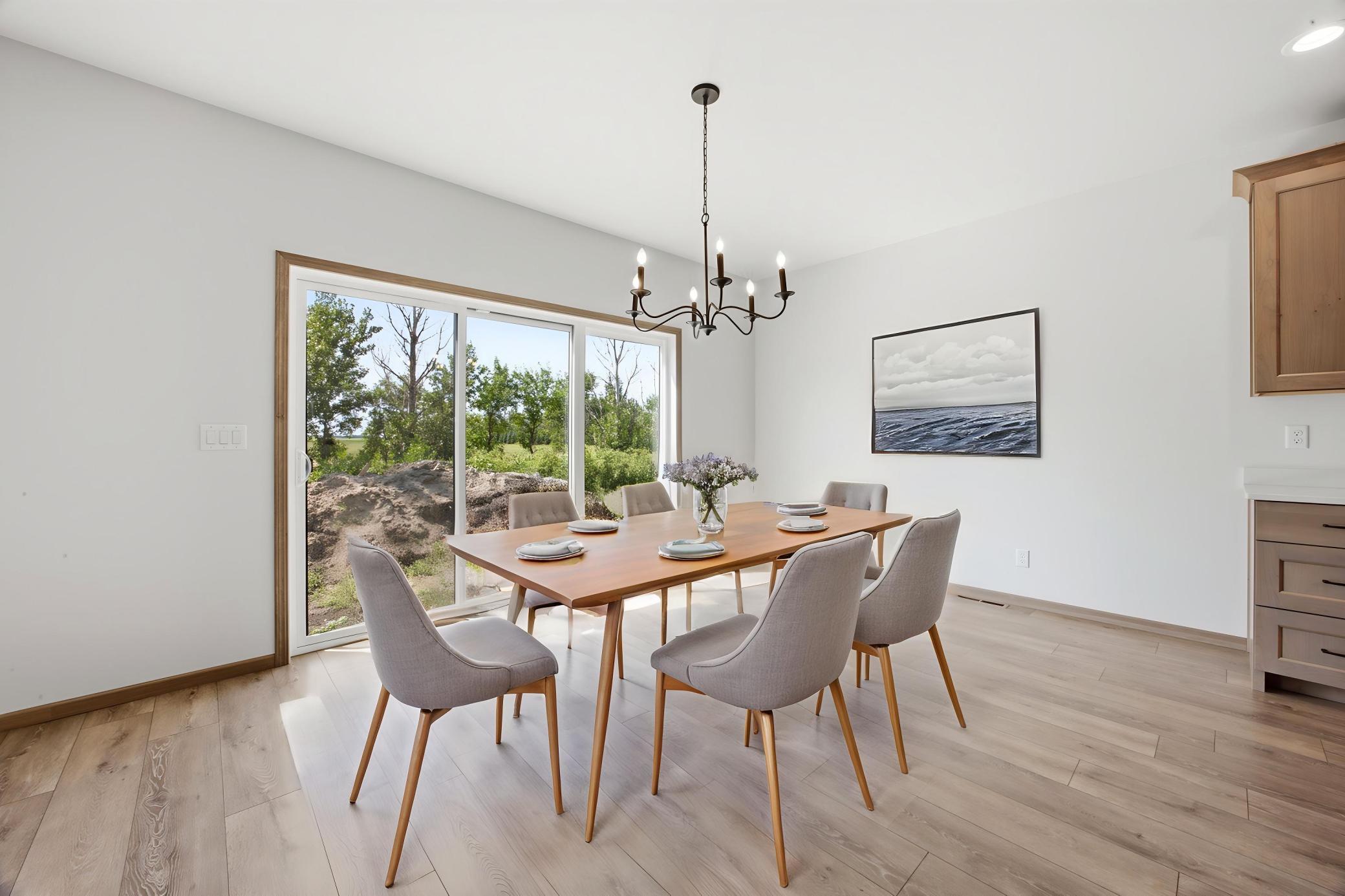 Virtually Staged Dining
