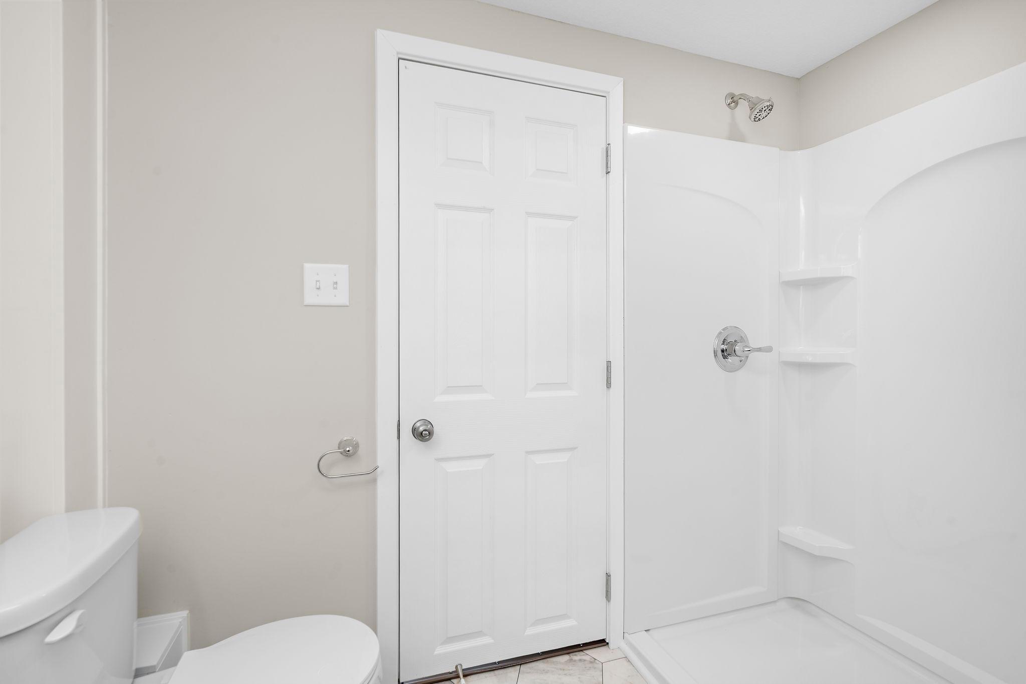 15-web-or-mls-205-adams-st-se.jpg