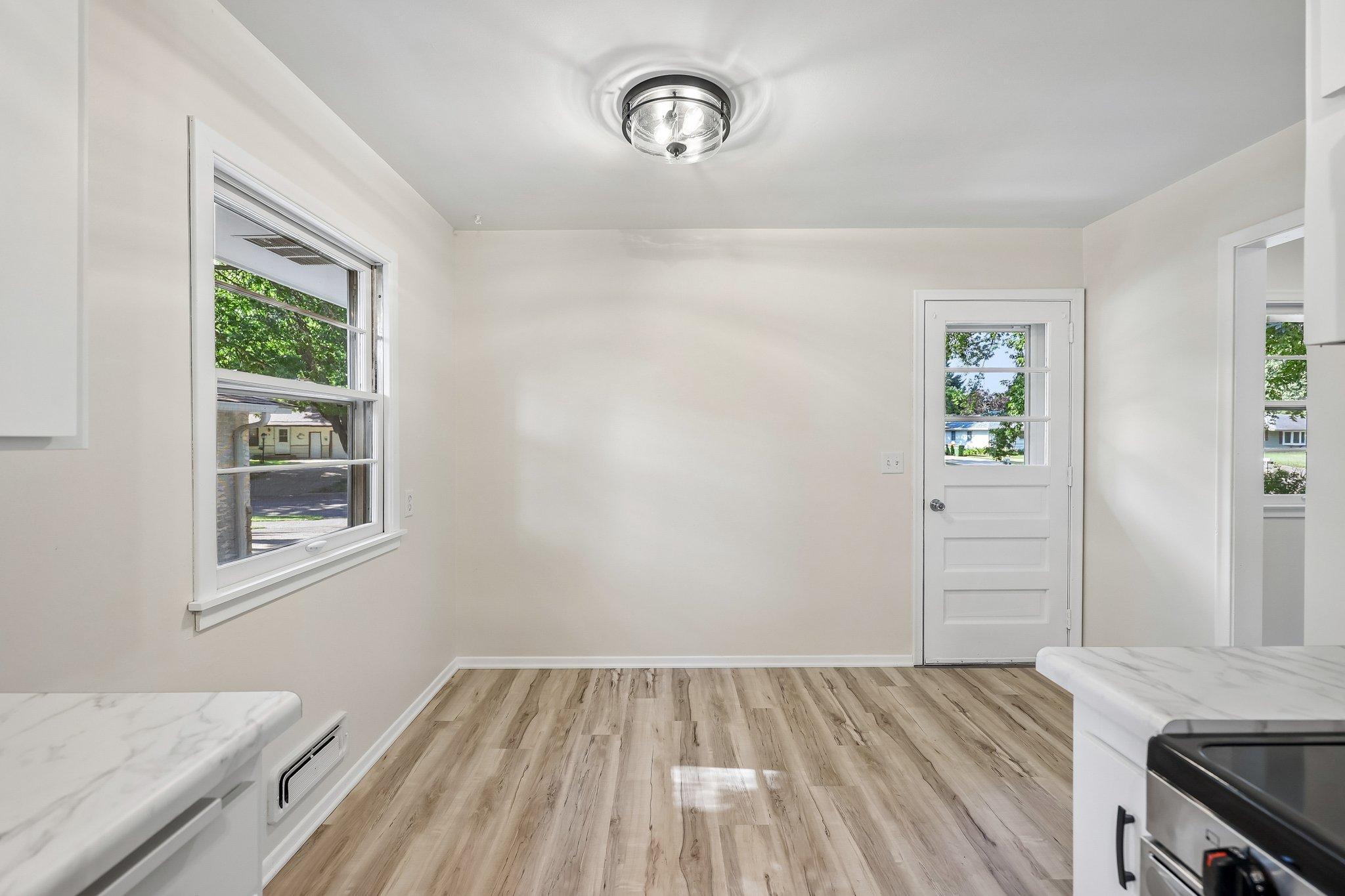 10-web-or-mls-Quince St-S1907-010.jpg