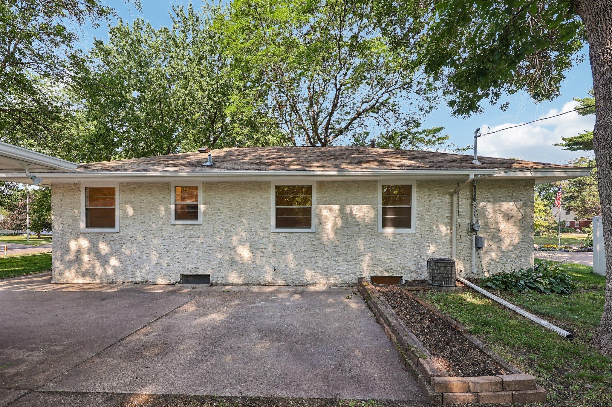 42-web-or-mls-Quince St-S1907-042.jpg